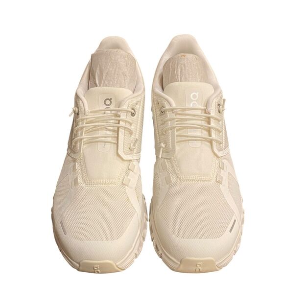 On Cloud 6 Men’s‎ Sneakers in White Size 8 NIB Small Discoloration